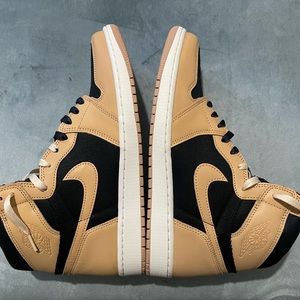 New Jordan 1 high Heirloom DS